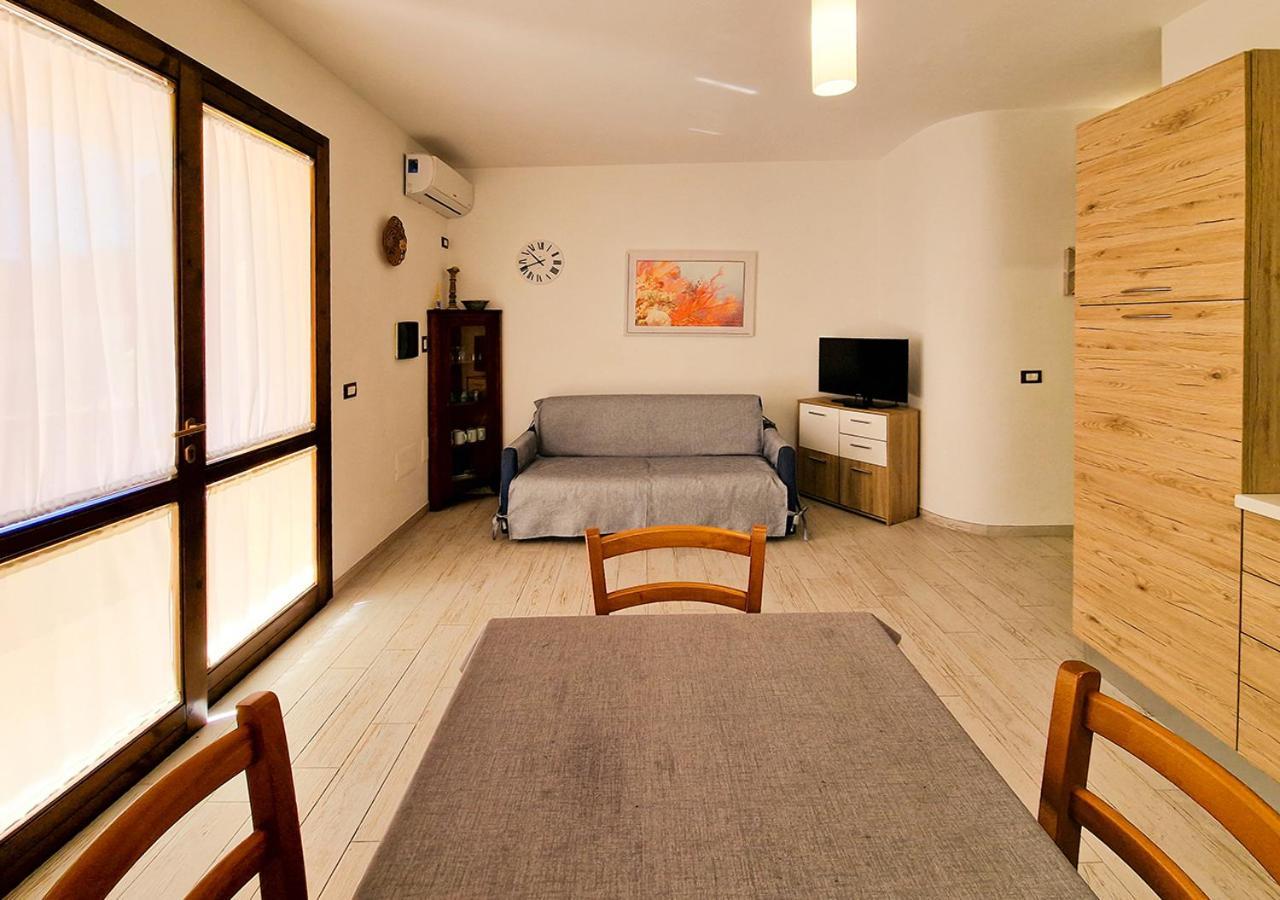 马达莱纳Residenza Quarto 02 - La Maddalena公寓 外观 照片